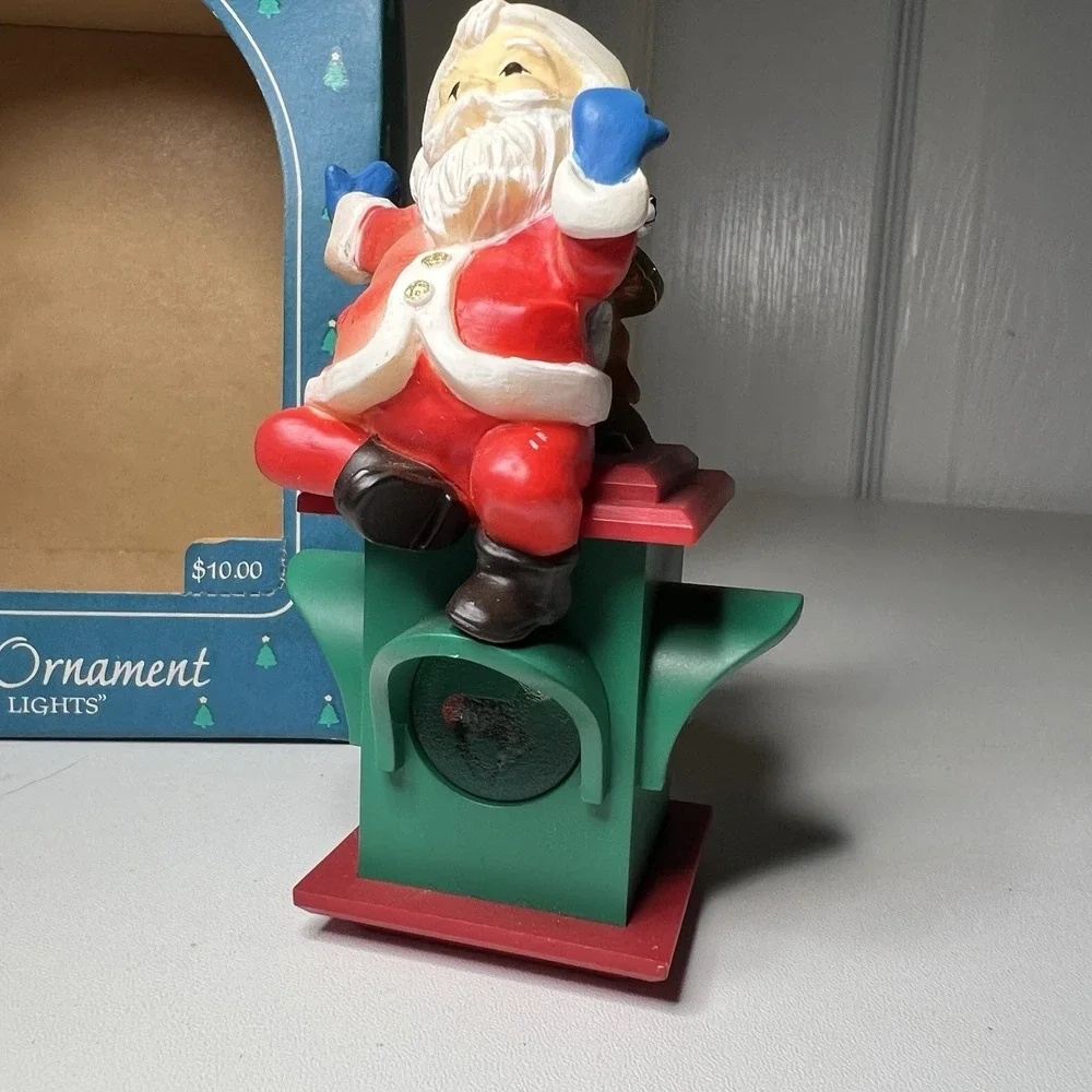 Vintage‎ Christmas ornament Hallmark City Lights Santa 1984 Hooks to Tree Lights